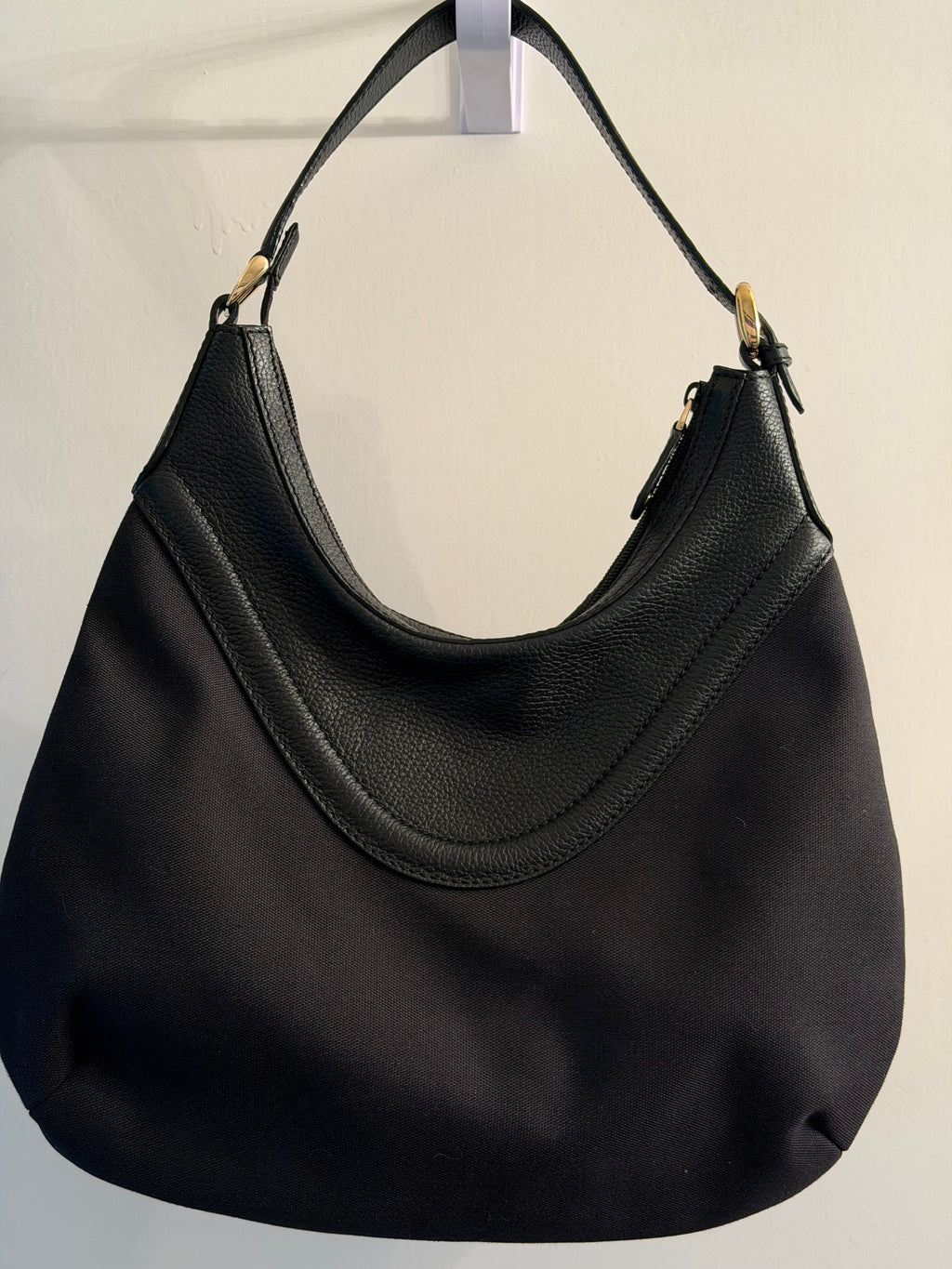 Gucci Black GG Canvas Hobo Shoulder Bag Made in Italy VINTAGE