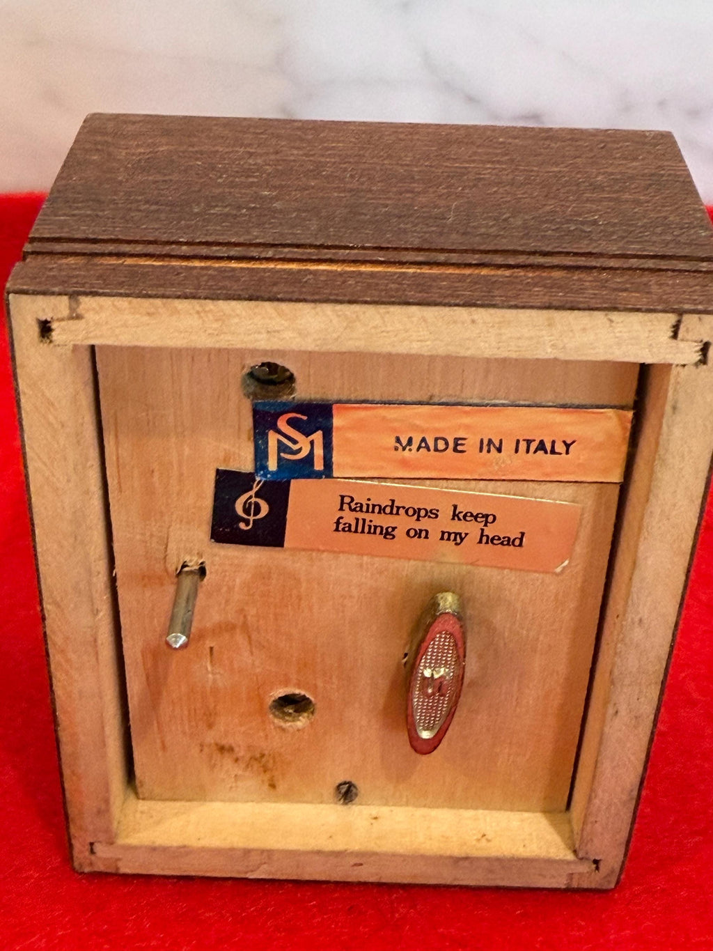 Vintage Italian Wooden Music Box – Child Illustration, “Raindrops” Tune