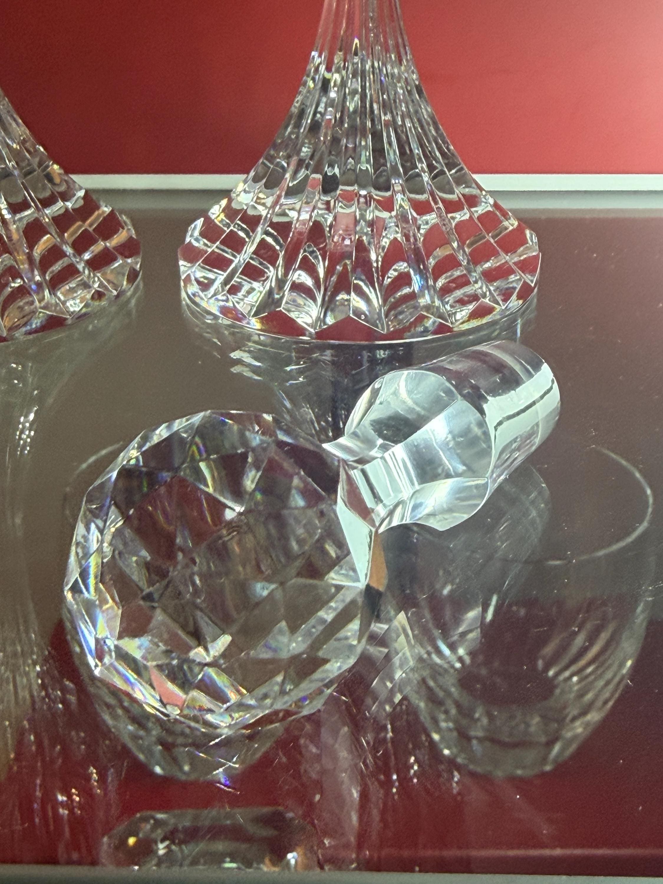 Heavy Cut Crystal Cruet Decanter w Stopper Starburst Base 7 Tall Vintage