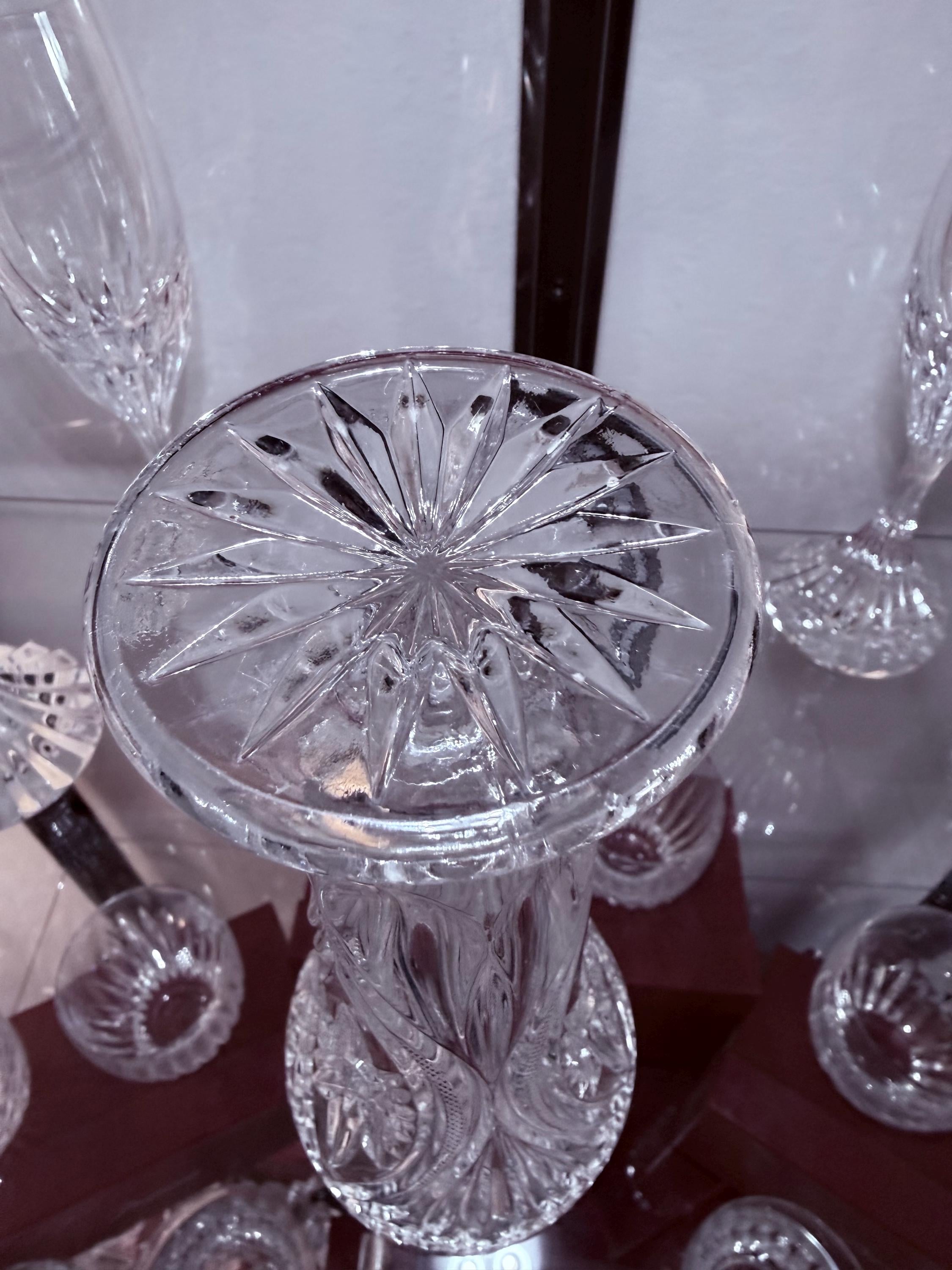 Heavy Cut Crystal Vase Footed Starburst Pattern Sawtooth Rim Elegant Lead Crystal Glass 8”