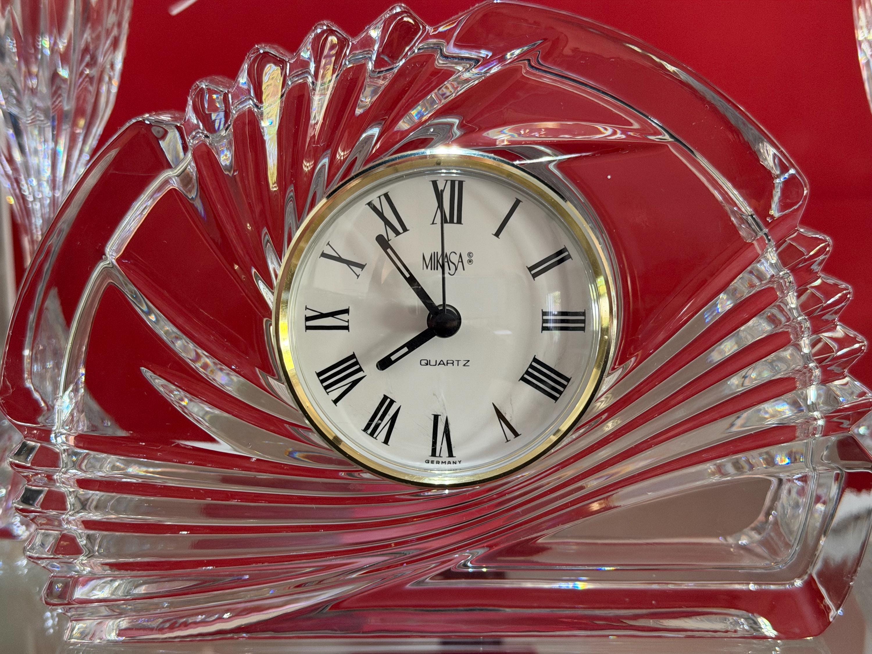 Mikasa Crystal Desk Clock – Germany Quartz – Nautilus Shell Design – Elegant Mantel Decor