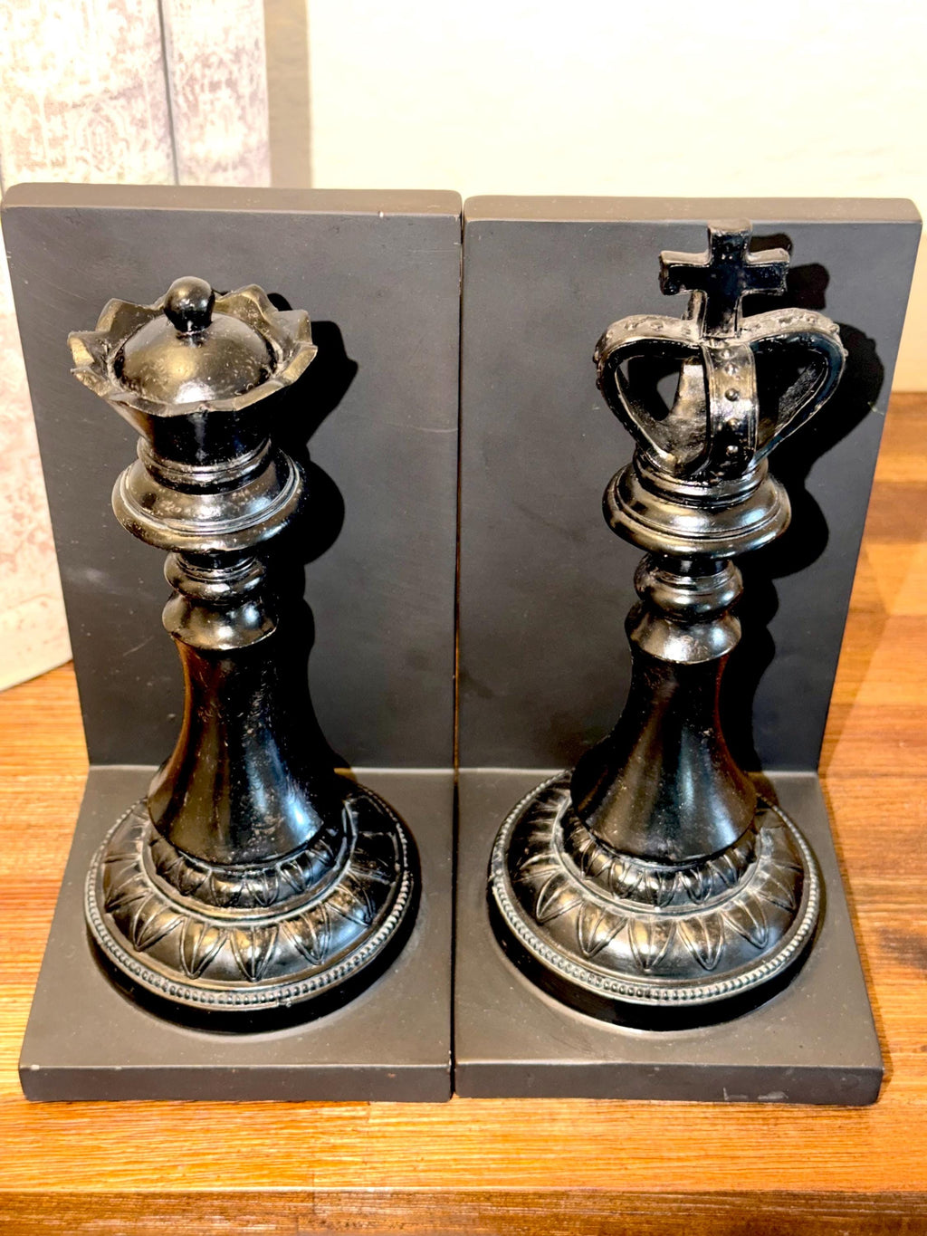 Black Chess King Queen Bookends Set | Heavy Decorative Library Shelf Office Decor