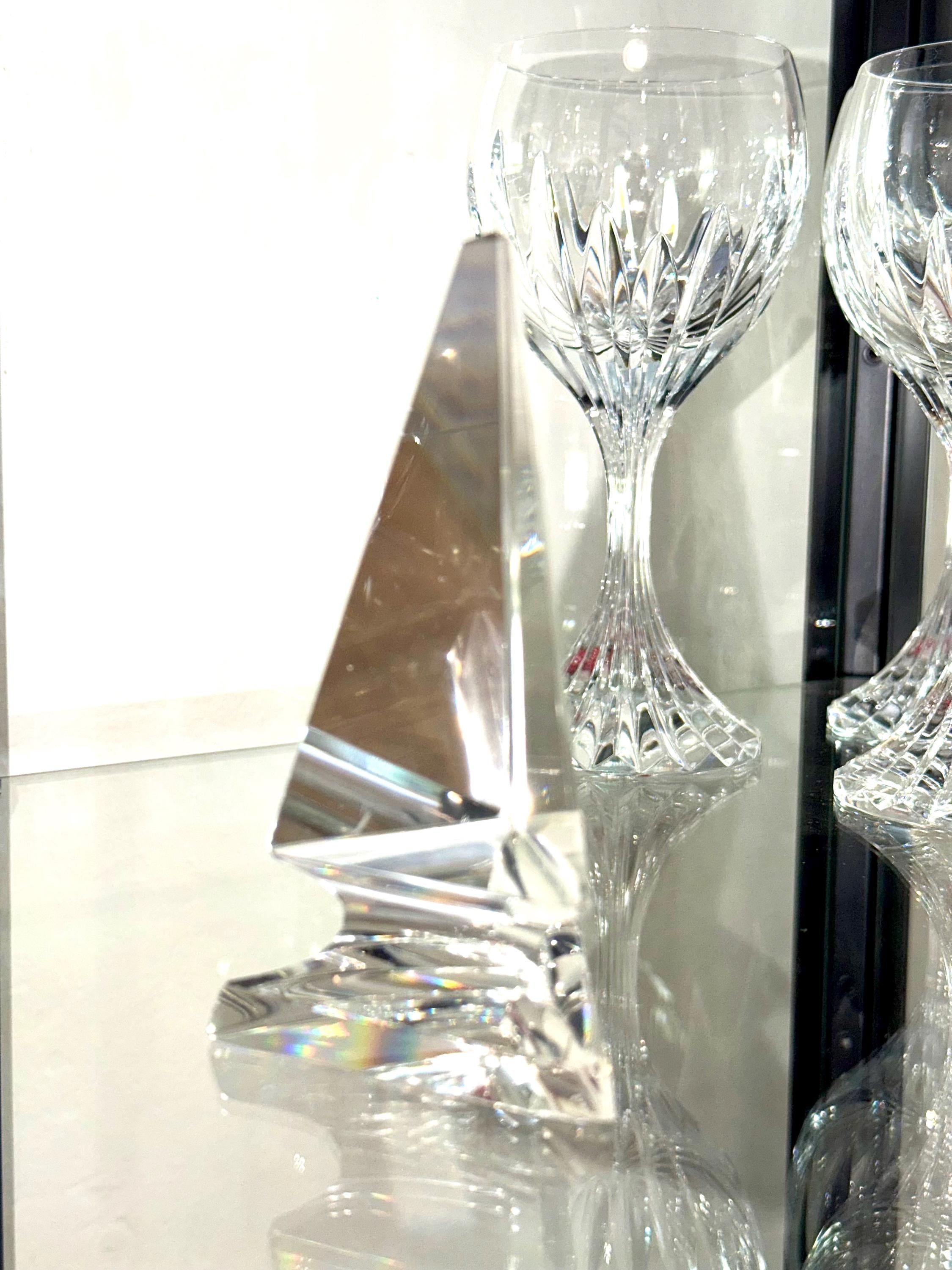 Faceted Crystal Obelisk Sculpture – Modern Geometric Art Glass Decor