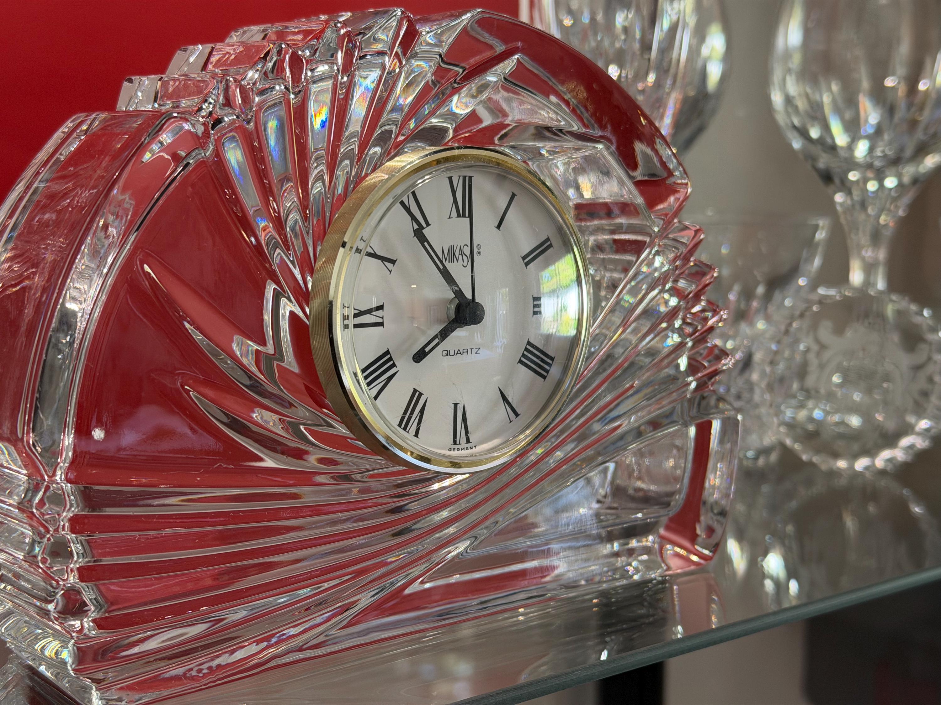 Mikasa Crystal Desk Clock – Germany Quartz – Nautilus Shell Design – Elegant Mantel Decor
