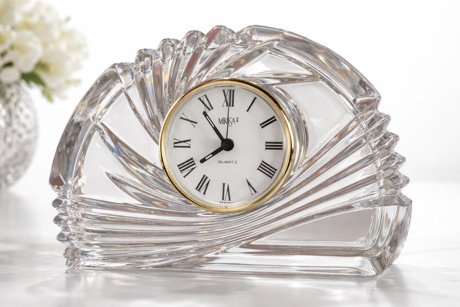 Mikasa Crystal Desk Clock – Germany Quartz – Nautilus Shell Design – Elegant Mantel Decor