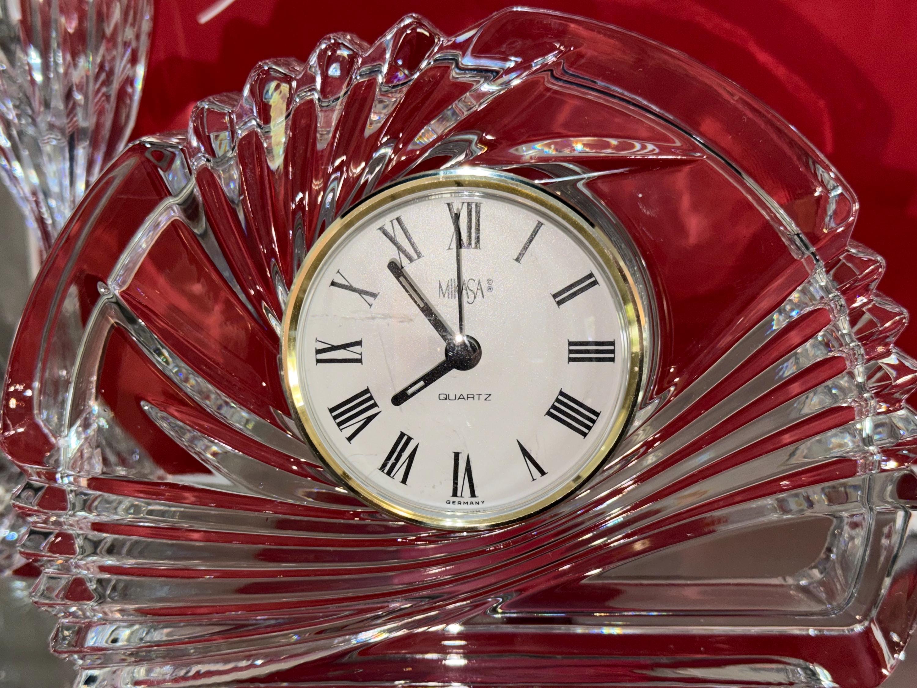 Mikasa Crystal Desk Clock – Germany Quartz – Nautilus Shell Design – Elegant Mantel Decor