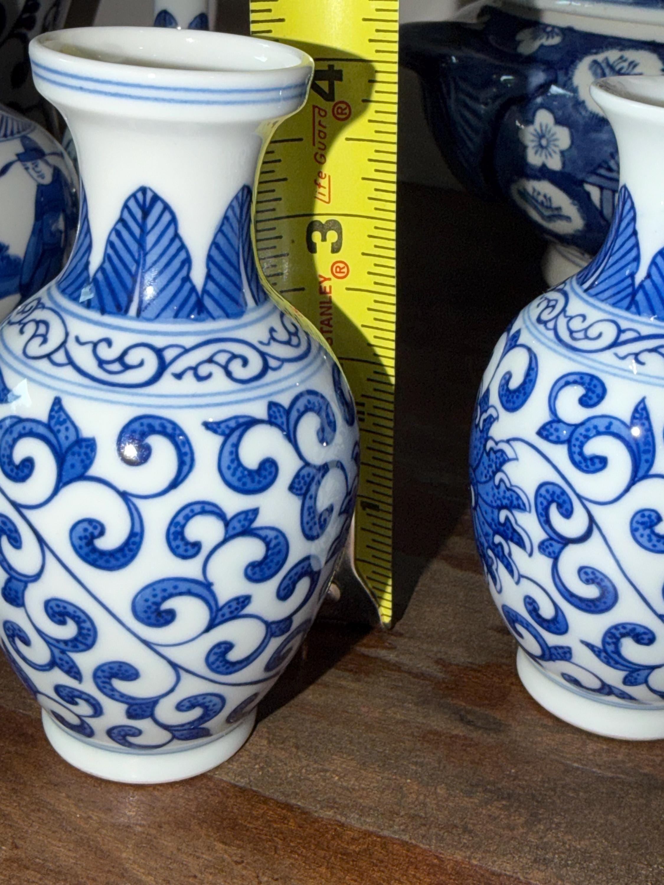 Blue & White Porcelain Ginger Jar with Lid Chinoiserie Floral Decor Elegant Shelf Accent Set of 2