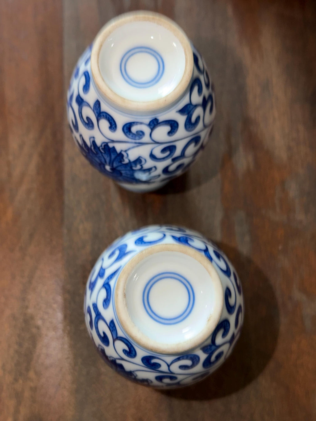 Blue & White Porcelain Ginger Jar with Lid Chinoiserie Floral Decor Elegant Shelf Accent Set of 2