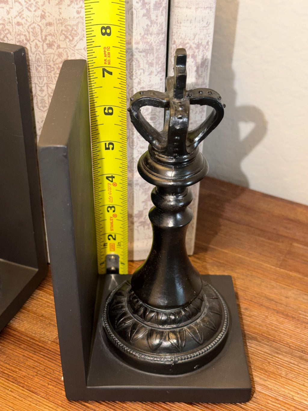 Black Chess King Queen Bookends Set | Heavy Decorative Library Shelf Office Decor
