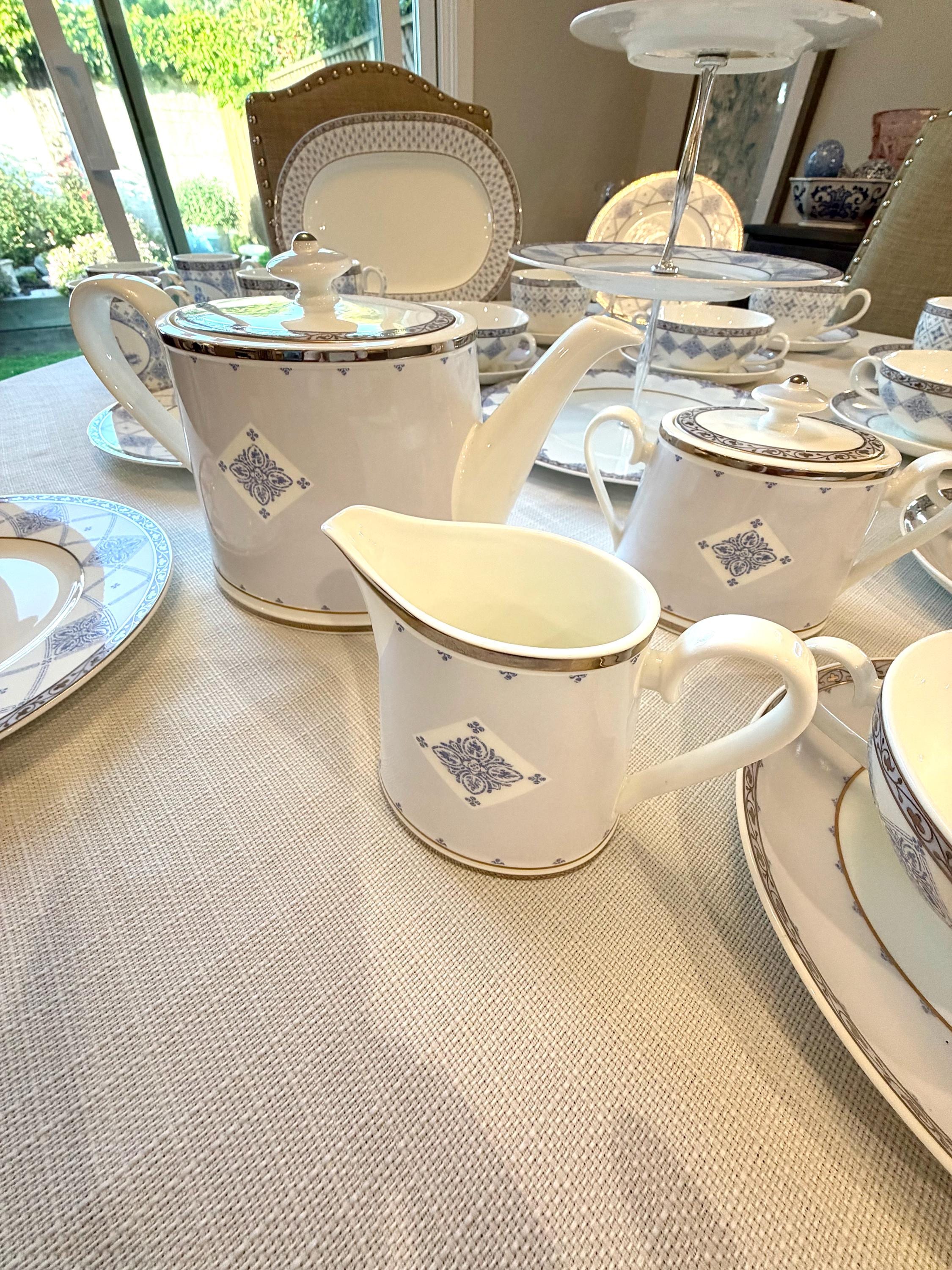 Villeroy & Boch Azurea Bone China Tea Set