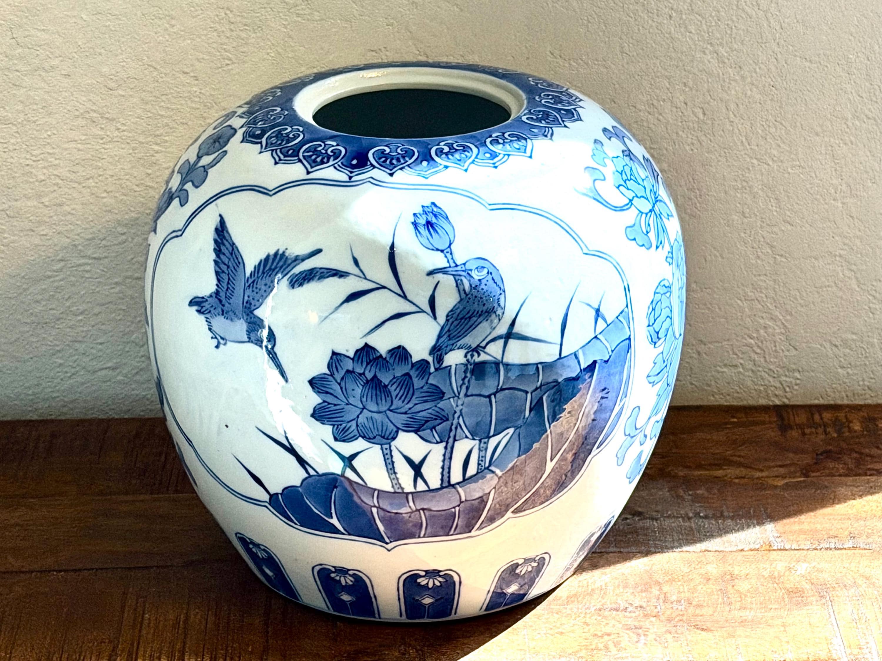 Blue White Chinoiserie Ginger Jar Vase Asian Porcelain Floral Bird Motif Round Ceramic Vase Hollywood Regency Decor VINTAGE